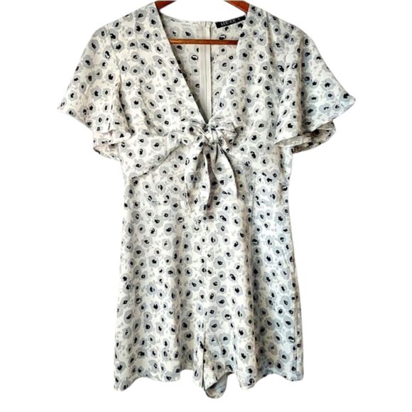 LUC&CE Floral Romper Flutter Sleeve Tie Bosom Jumpsuit Playsuit Sz S - Picture 11 of 15